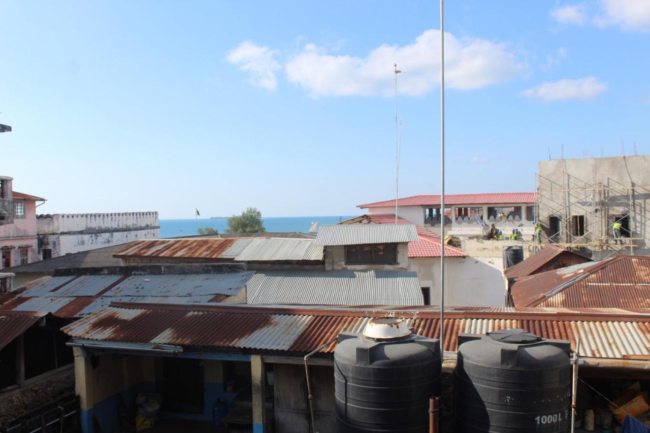 Bottoms Up Hostal Zanzibar